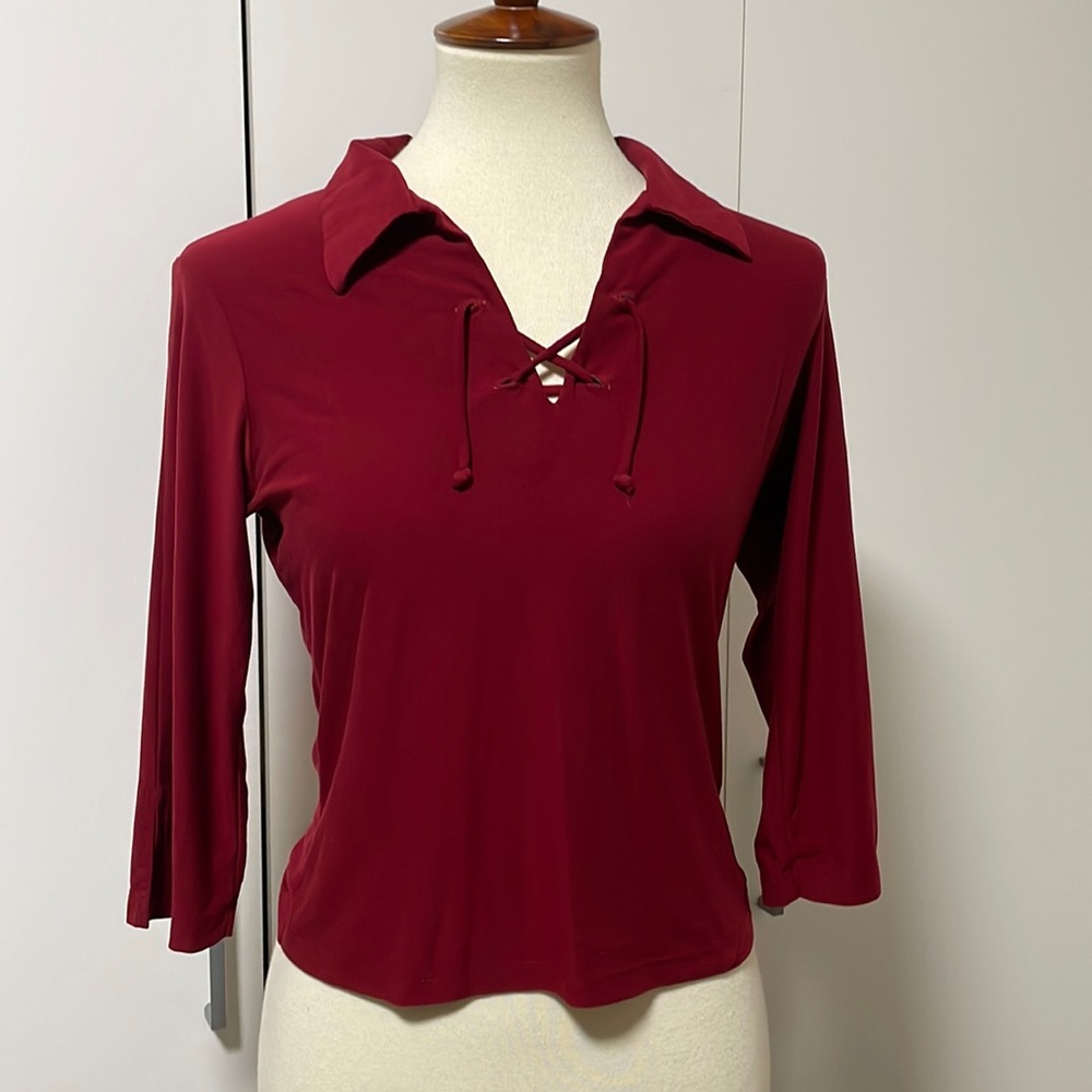Starcity red top with ties size‎ large